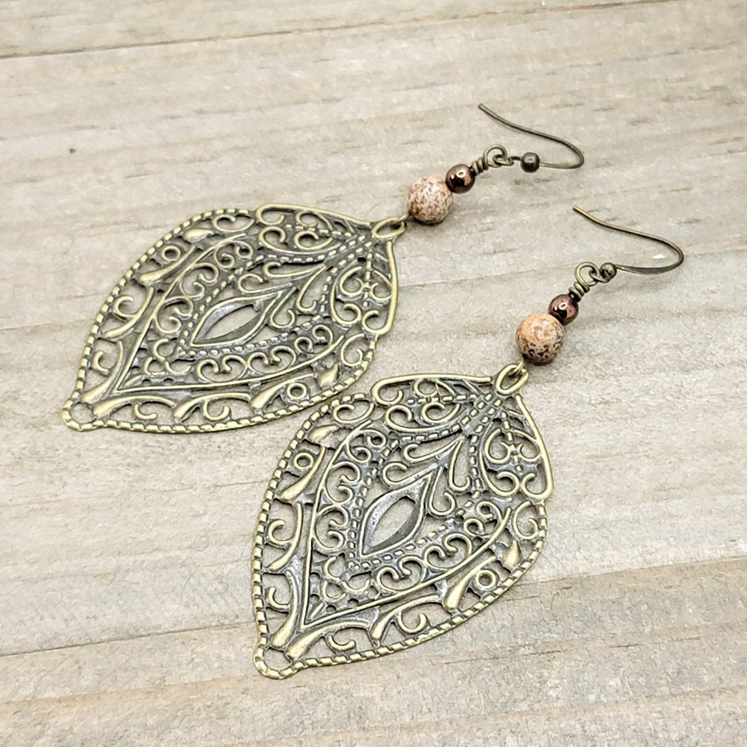 BIG WATER DROP INSIDE SMALL HEART (FILIGREE EARRING) - Silver Collections